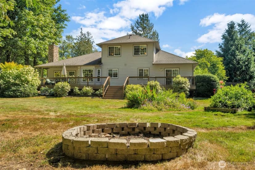 Property photo for 18005 252 Avenue Se, Maple Valley photo 31