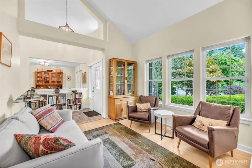 Property photo for 18005 252 Avenue Se, Maple Valley photo 10