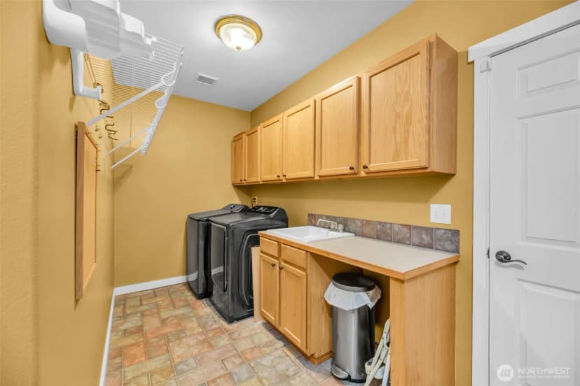 Property photo for 18005 252 Avenue Se, Maple Valley photo 20