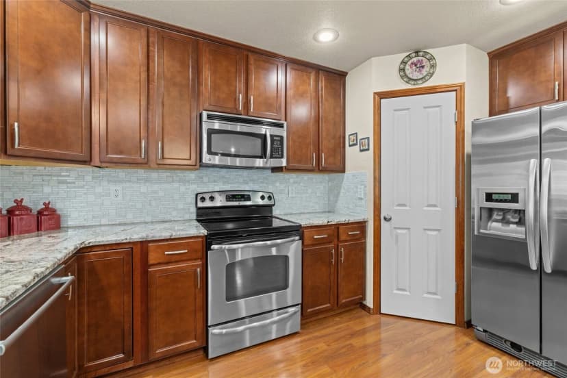 Property photo for 3020 Campus Prairie Loop Ne, Lacey photo 8
