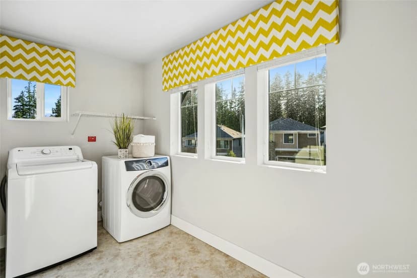 Property photo for 18405 15th Avenue W, Lynnwood photo 26