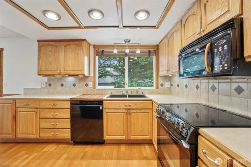 Property photo for 3124 198th Place Se, Bothell photo 15
