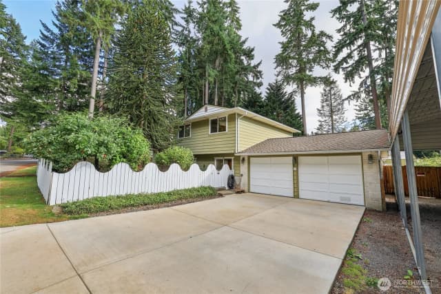 Property photo for 3124 198th Place Se, Bothell photo 4