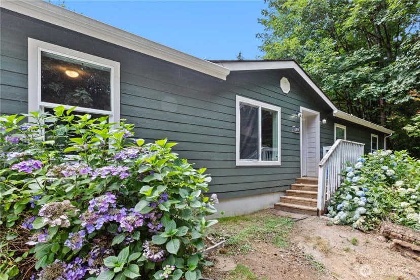 Property photo for 18010 123rd Ave Ne, Arlington photo 2