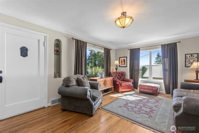 Property photo for 4419 S 164th Street, Sea Tac photo 2