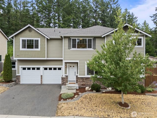 Property photo for 3737 Se Chesterton Drive, Port Orchard
