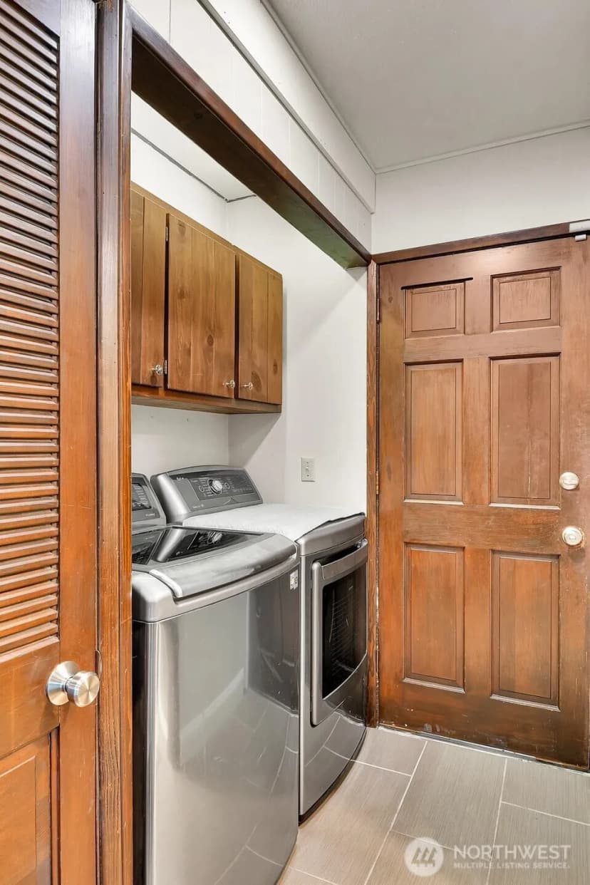 Property photo for 13811 Beverly Park Road, Lynnwood photo 29