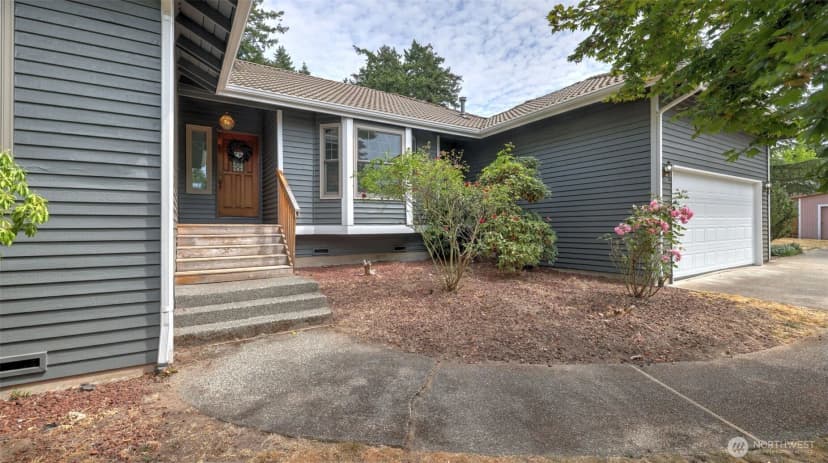 Property photo for 20024 100th Avenue Se, Kent