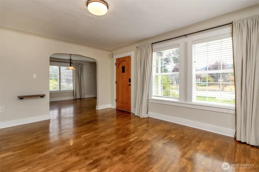 Property photo for 3208 Porter Street, Enumclaw photo 7