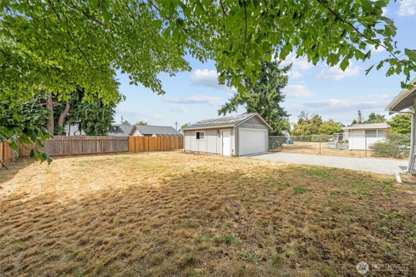 Property photo for 9638 C Street E, Tacoma photo 23