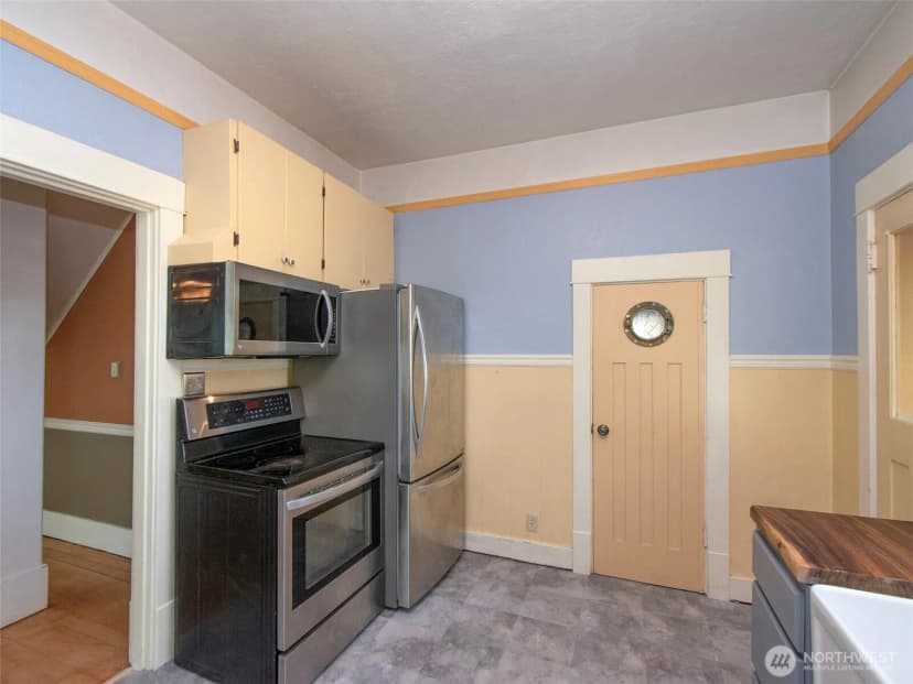 Property photo for 215 W Fifth Street, Port Angeles photo 13