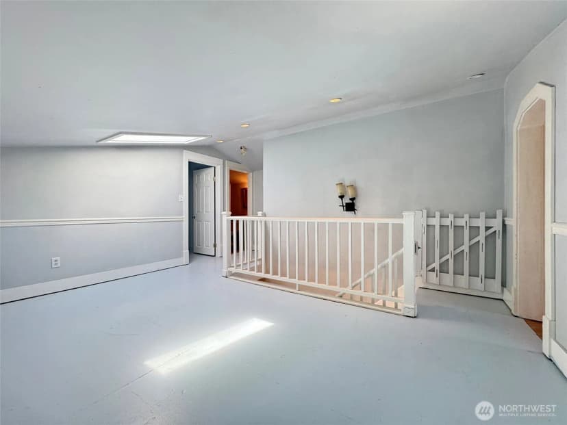 Property photo for 215 W Fifth Street, Port Angeles photo 22