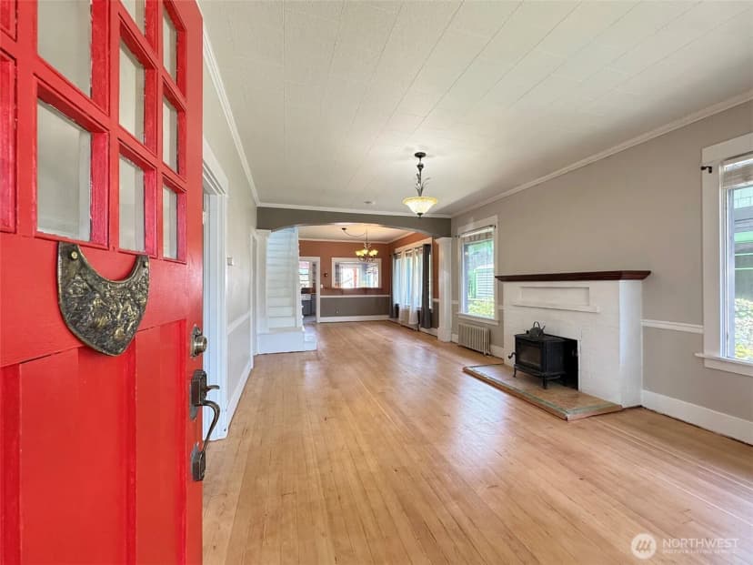 Property photo for 215 W Fifth Street, Port Angeles photo 7