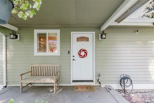 Property photo for 13977 Blackberry Lane Ne, Poulsbo photo 3