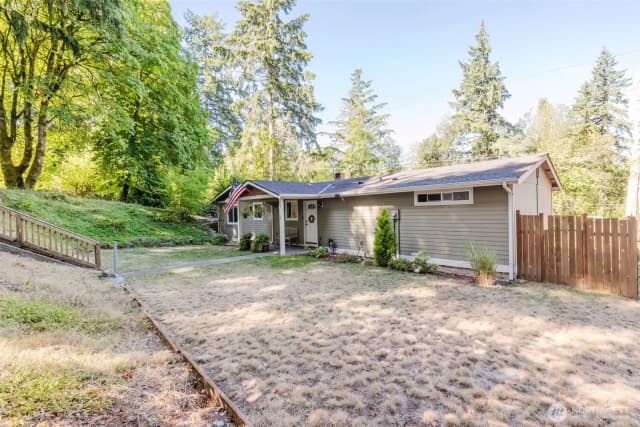 Property photo for 13977 Blackberry Lane Ne, Poulsbo photo 2