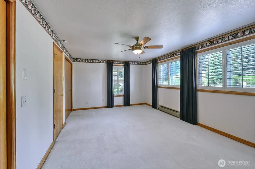 Property photo for 6888 Golf View Dr, Lynden photo 23