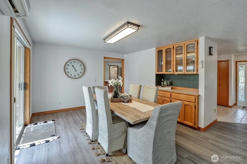 Property photo for 6888 Golf View Dr, Lynden photo 15