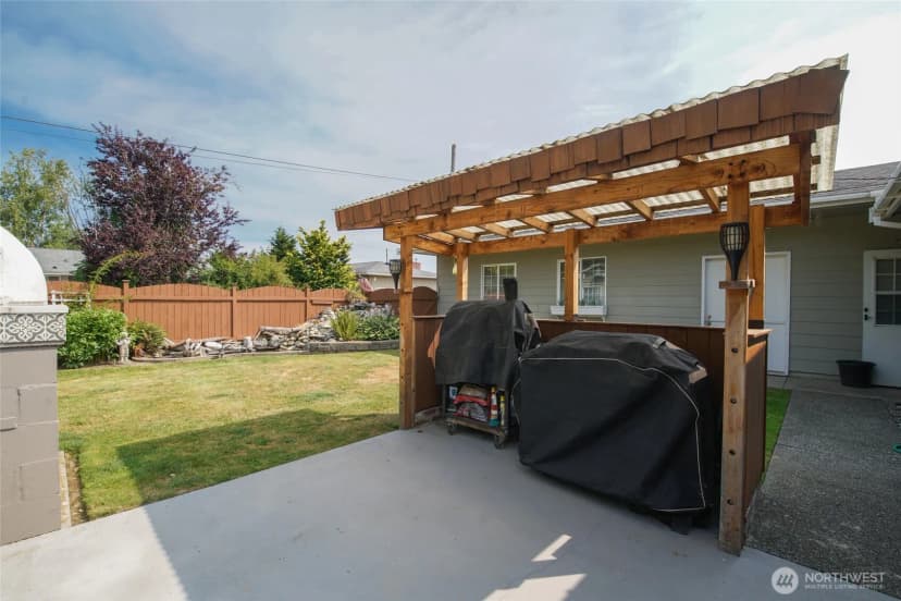 Property photo for 406 W 2nd Street, Everson photo 35