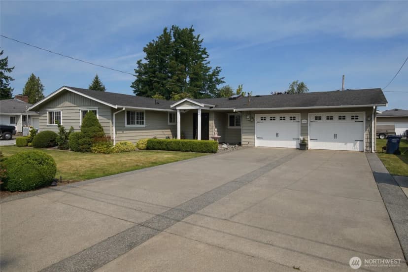 Property photo for 406 W 2nd Street, Everson