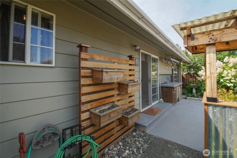 Property photo for 406 W 2nd Street, Everson photo 36