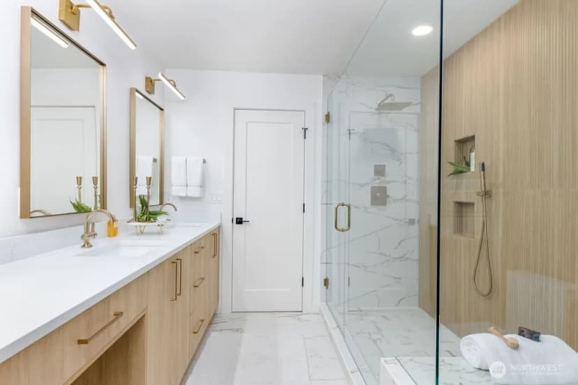 Property photo for 2216 18th Avenue S, Seattle photo 11