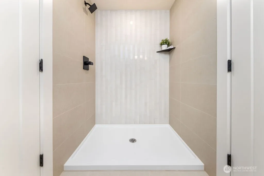 Property photo for 2216 18th Avenue S, Seattle photo 22
