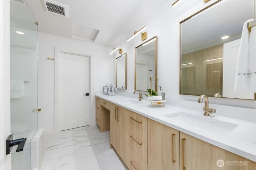 Property photo for 2216 18th Avenue S, Seattle photo 12