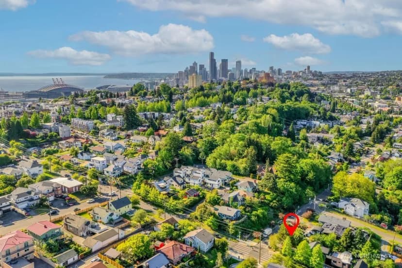 Property photo for 2216 18th Avenue S, Seattle photo 31
