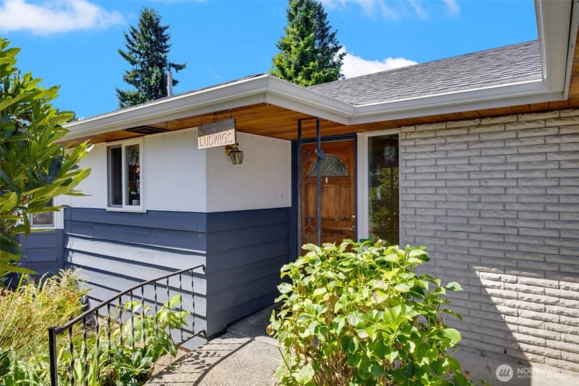 Property photo for 25405 116th Avenue Se, Kent photo 5