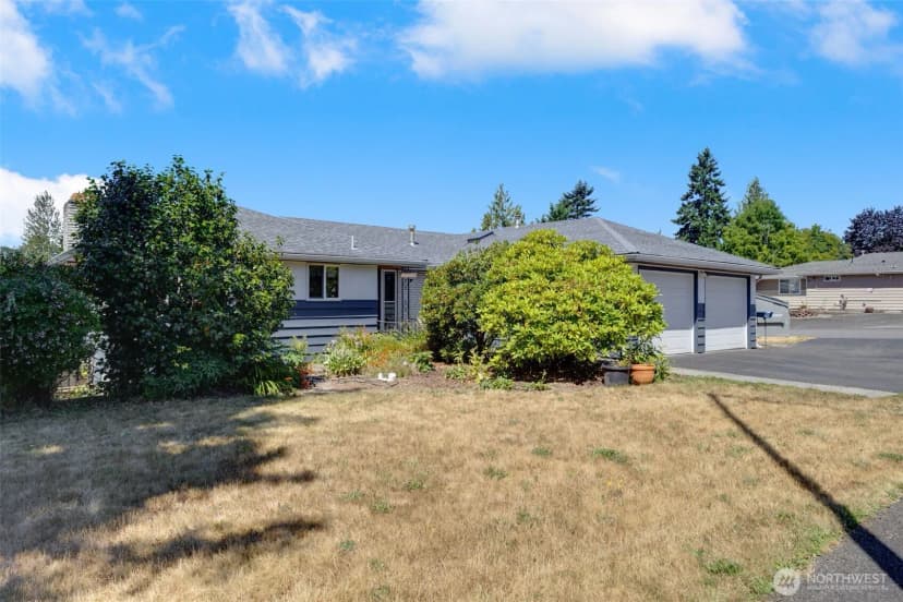 Property photo for 25405 116th Avenue Se, Kent photo 2