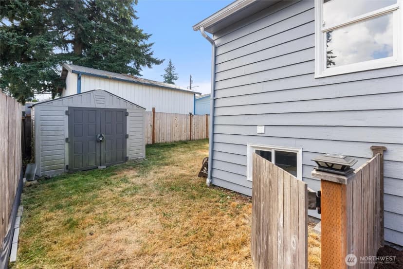 Property photo for 6415 Elliott Way Se, Everett photo 38