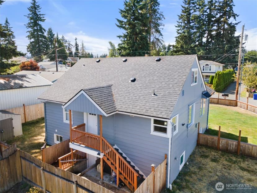 Property photo for 6415 Elliott Way Se, Everett photo 32