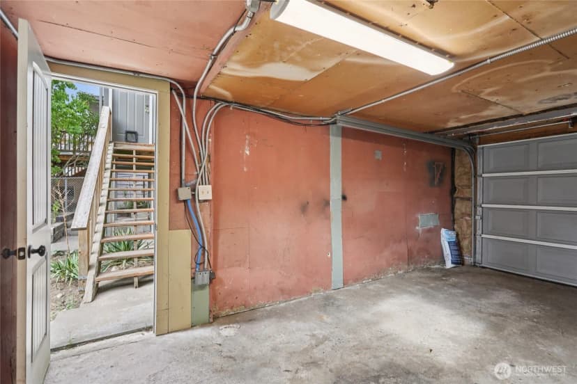 Property photo for 4437 46th Avenue Sw, Seattle photo 28