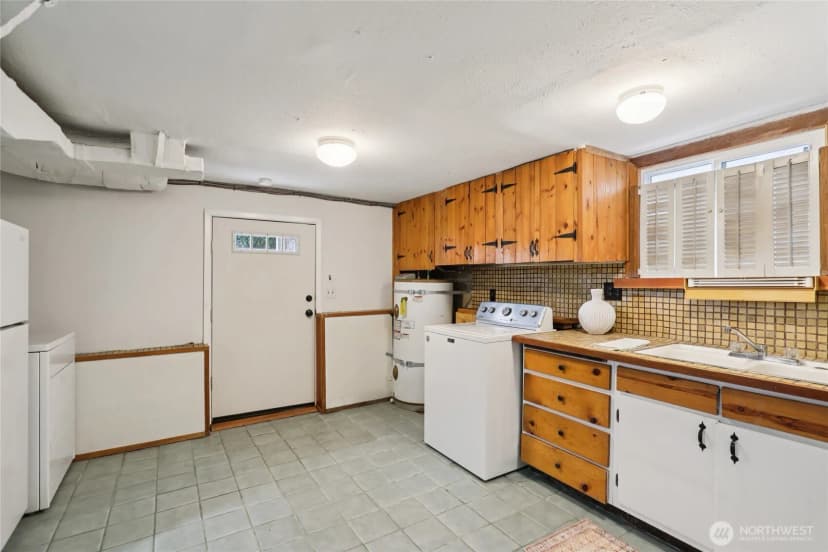 Property photo for 4437 46th Avenue Sw, Seattle photo 27
