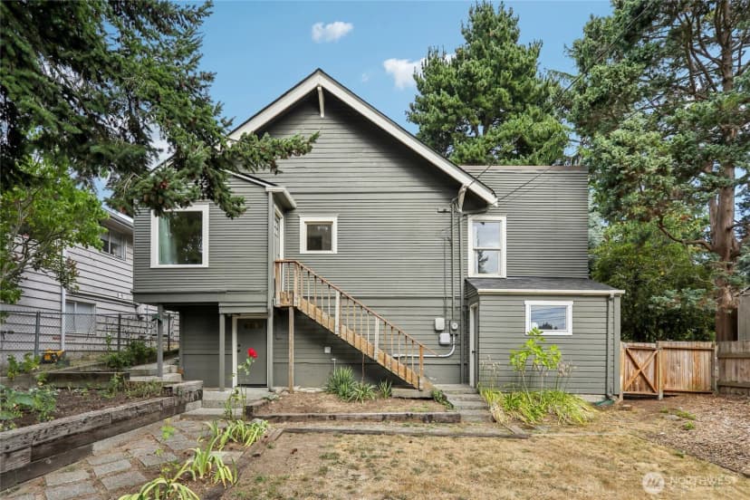 Property photo for 4437 46th Avenue Sw, Seattle photo 32