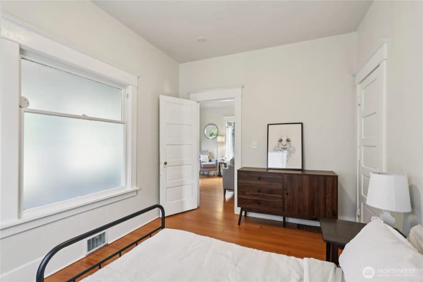 Property photo for 4437 46th Avenue Sw, Seattle photo 19