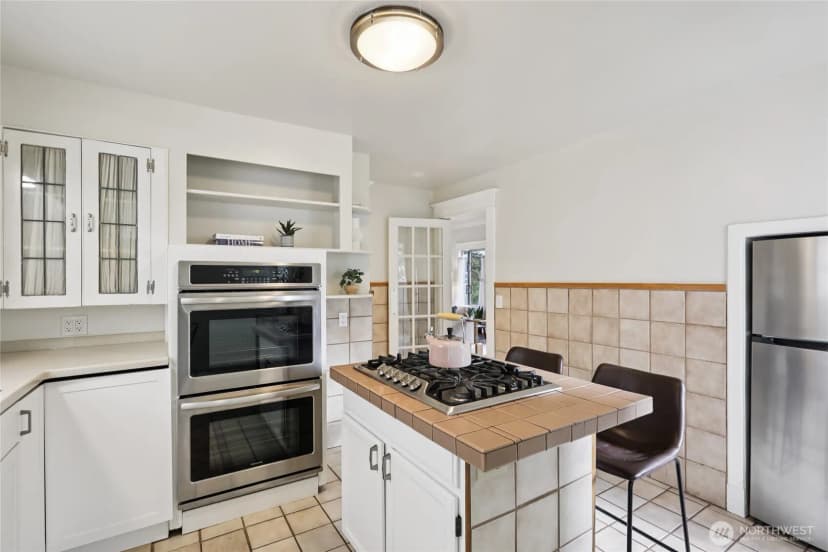 Property photo for 4437 46th Avenue Sw, Seattle photo 12
