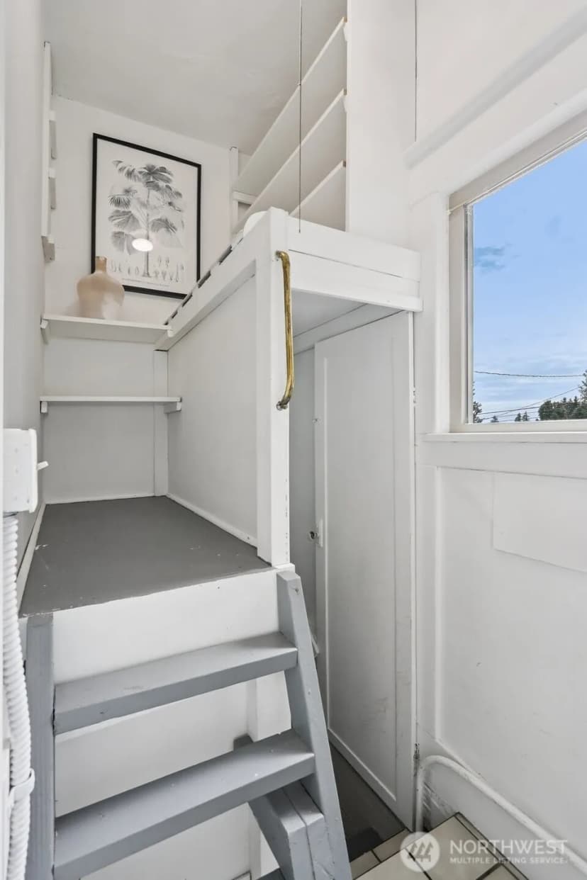Property photo for 4437 46th Avenue Sw, Seattle photo 21