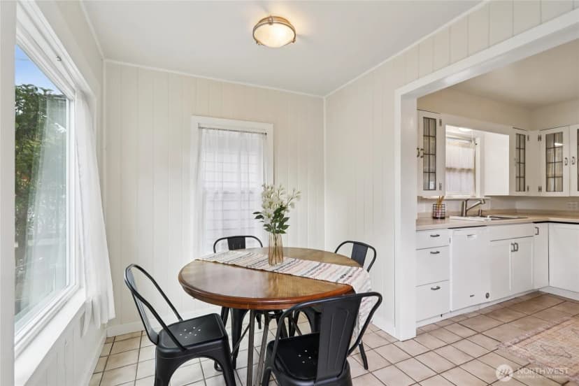 Property photo for 4437 46th Avenue Sw, Seattle photo 14