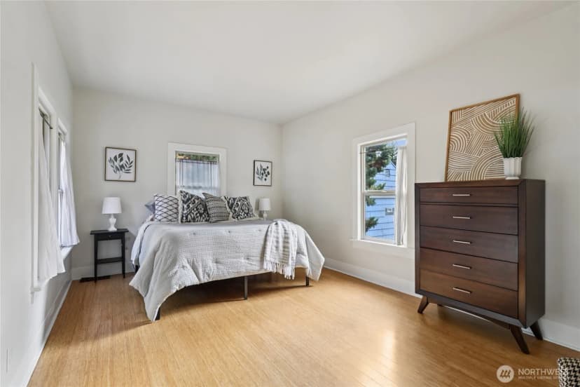 Property photo for 4437 46th Avenue Sw, Seattle photo 16