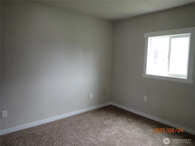 Property photo for 2002 Pacific Avenue, Aberdeen photo 16