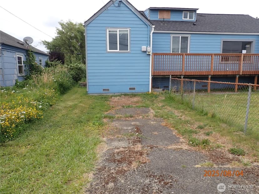 Property photo for 2002 Pacific Avenue, Aberdeen photo 3