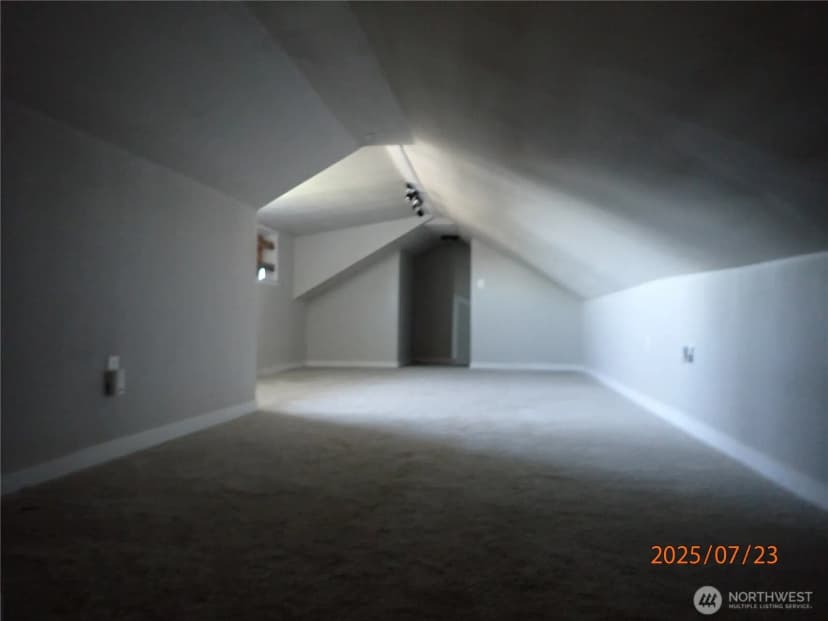 Property photo for 2002 Pacific Avenue, Aberdeen photo 11
