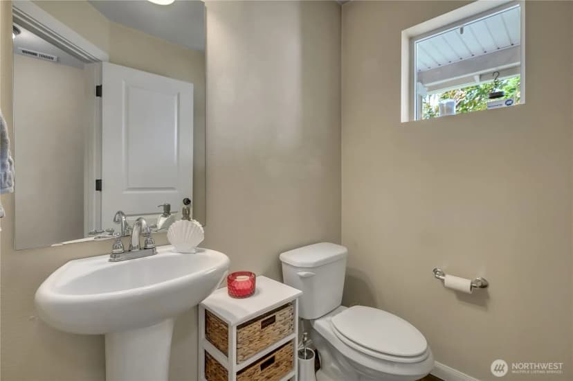 Property photo for 3997 E Roosevelt Avenue, Tacoma photo 14