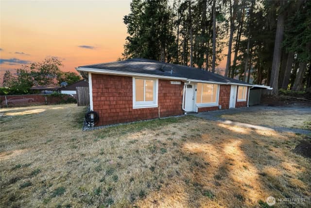 Property photo for 4908 236th St Sw, Mountlake Terrace