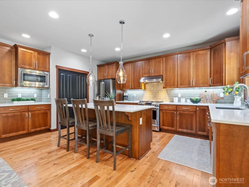 Property photo for 16630 Snohomish Avenue, Snohomish photo 9