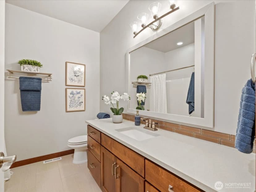 Property photo for 16630 Snohomish Avenue, Snohomish photo 19