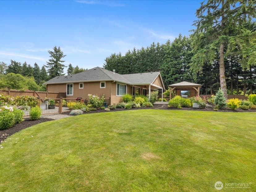 Property photo for 16630 Snohomish Avenue, Snohomish photo 34