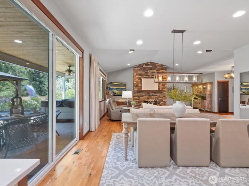 Property photo for 16630 Snohomish Avenue, Snohomish photo 8
