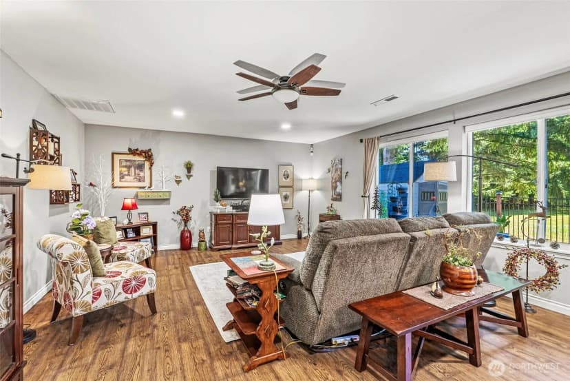 Property photo for 168 Wyatt Drive, Kelso photo 5